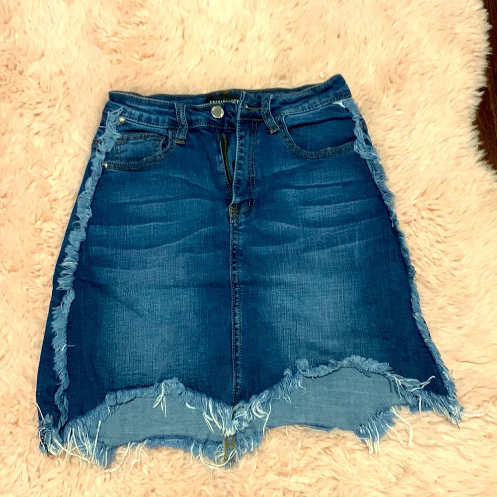 Fashion Nova denim mini skirt